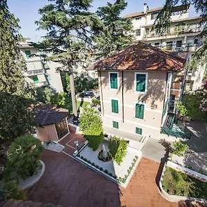 Aurora Aparthotel Rome